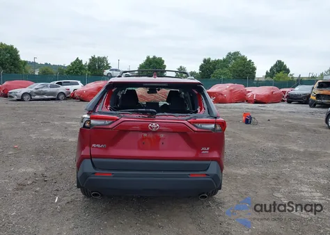 2021 Toyota Rav4 Xle из США, поврежденный, VIN JTMP1RFV4MD070361